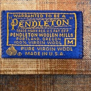 Pendleton Mens pure wool robe with pockets